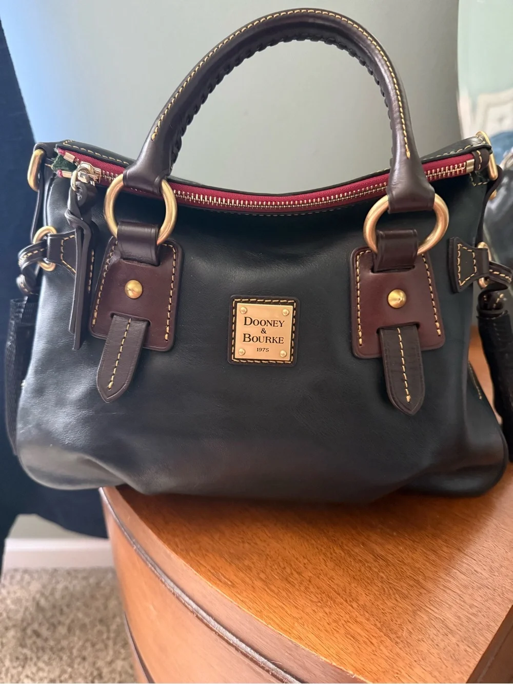 Dooney & Bourke Florentine Small Stanwich in BLACK rare!